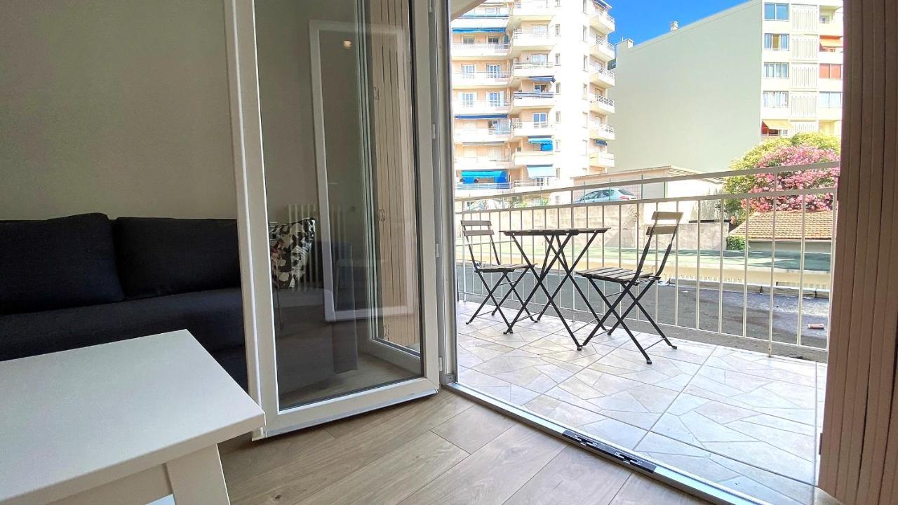 Marie Antoinette - Appartement 2 Chambres, Centre Ville, Terrasse, Moderne Antibes Esterno foto